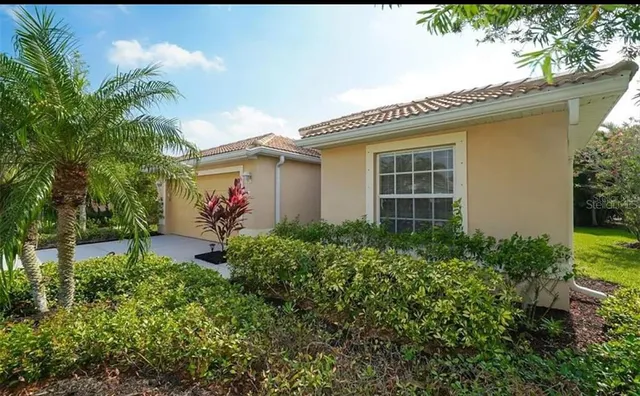 $2,700 | 8950 Stone Harbour Loop, Bradenton, FL 34212