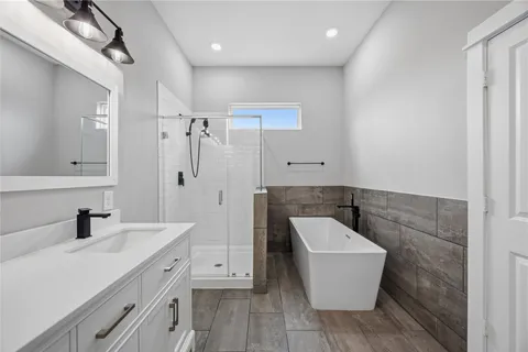 $320,000 | 6723 Martin Oaks Lane, Houston, TX 77076