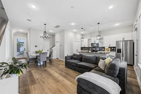 $320,000 | 6723 Martin Oaks Lane, Houston, TX 77076