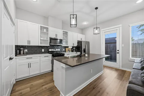 $320,000 | 6723 Martin Oaks Lane, Houston, TX 77076