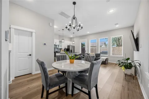 $320,000 | 6723 Martin Oaks Lane, Houston, TX 77076