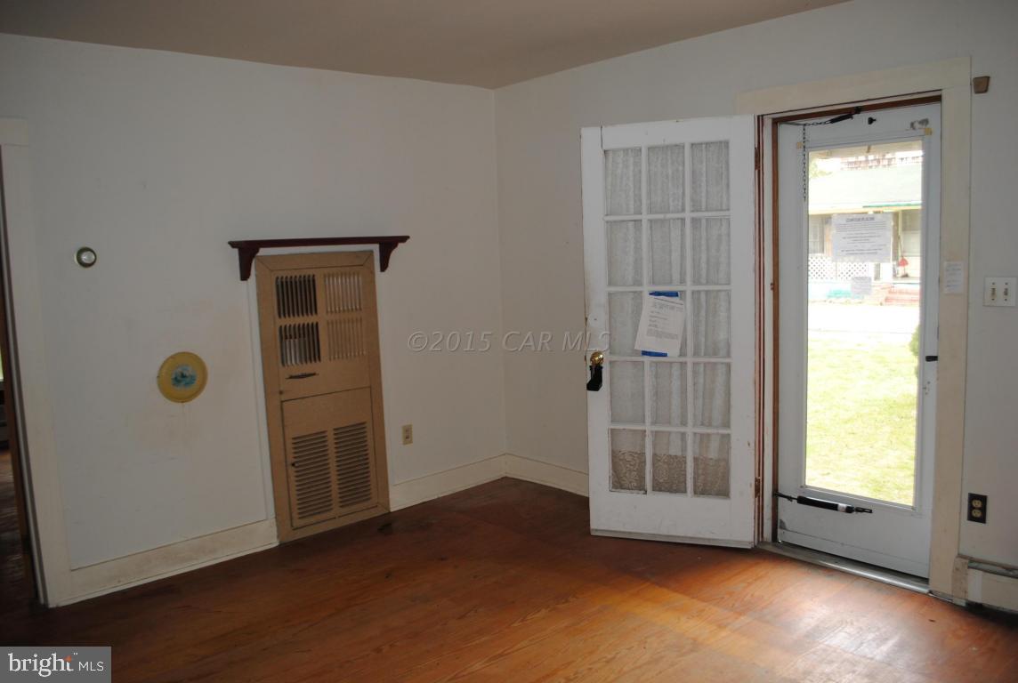 8305 Newark Road Newark, MD 21841 - Photo 4 of 27