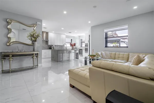 $879,000 | 3521 West 92nd Place, Hialeah, FL 33018
