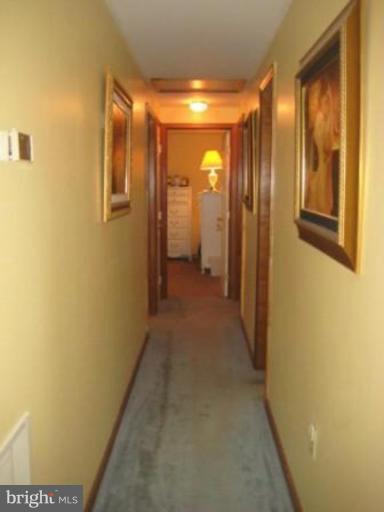 14535 Winchester Grade Road Berkeley Springs, WV 25411 - Photo 11 of 26 Hallway