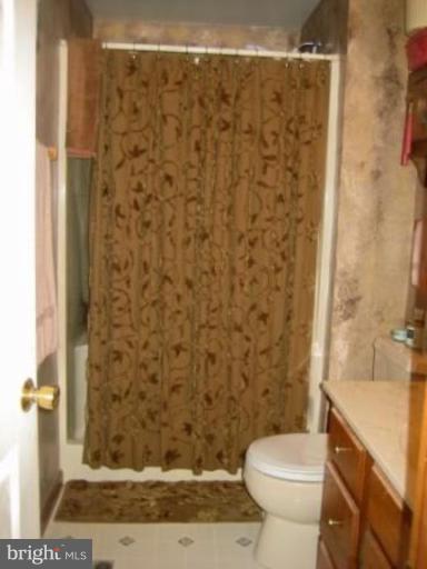 14535 Winchester Grade Road Berkeley Springs, WV 25411 - Photo 17 of 26 Master Bath
