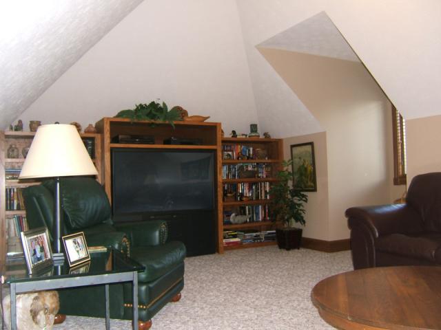 1626 Cherry Tree Road Avon, IN 46123 - Photo 7 of 12 Gallery Image 7