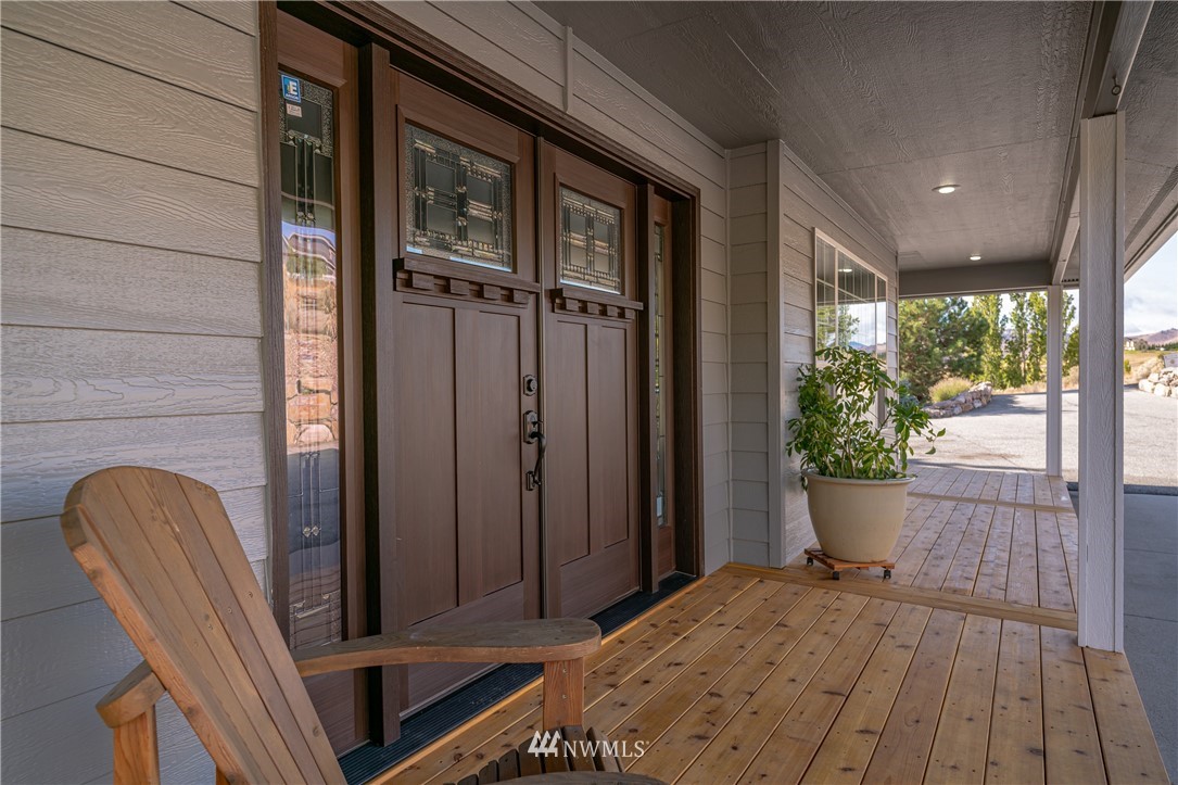 4135 Knowles Road Wenatchee, WA 98801 - Photo 2 of 37 Gallery Image 2