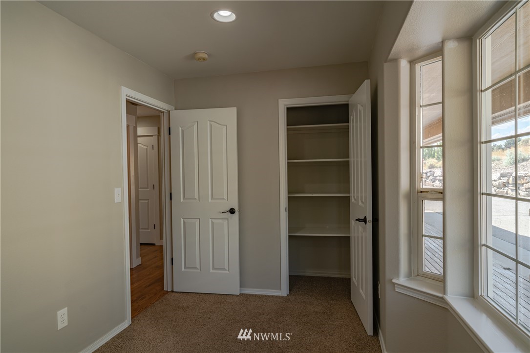 4135 Knowles Road Wenatchee, WA 98801 - Photo 14 of 37 Gallery Image 14