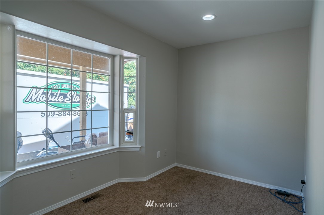 4135 Knowles Road Wenatchee, WA 98801 - Photo 15 of 37 Gallery Image 15