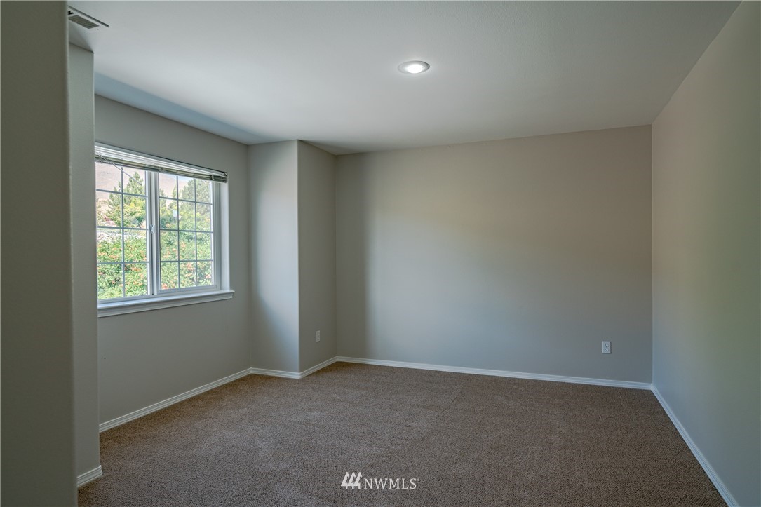 4135 Knowles Road Wenatchee, WA 98801 - Photo 17 of 37 Gallery Image 17
