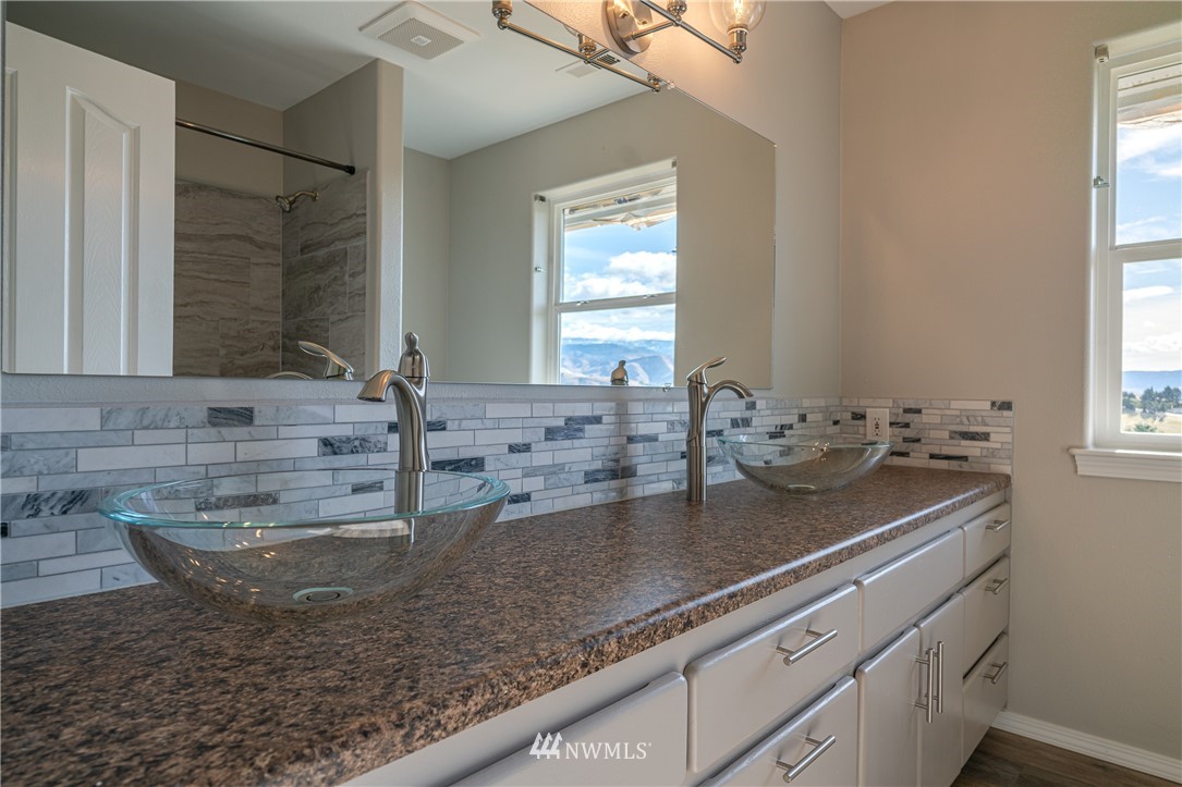 4135 Knowles Road Wenatchee, WA 98801 - Photo 23 of 37 Gallery Image 23