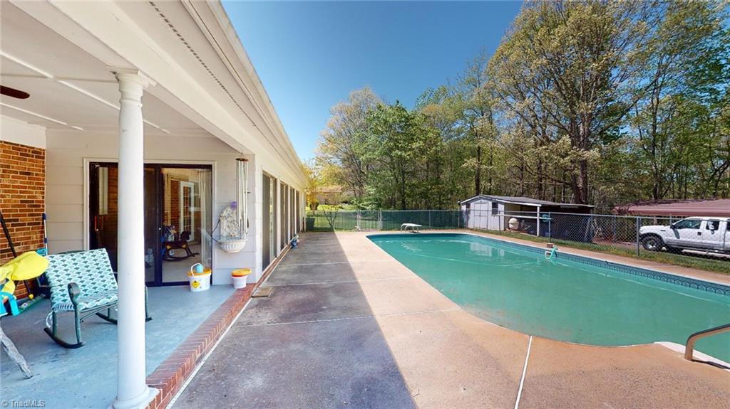 158 Ridge Road Mount Airy, NC 27030 - Photo 12 of 30 Gallery Image 12