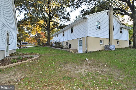 7907 Elizabeth Road Pasadena, MD 21122 - Photo 6 of 30 Exterior (Rear)