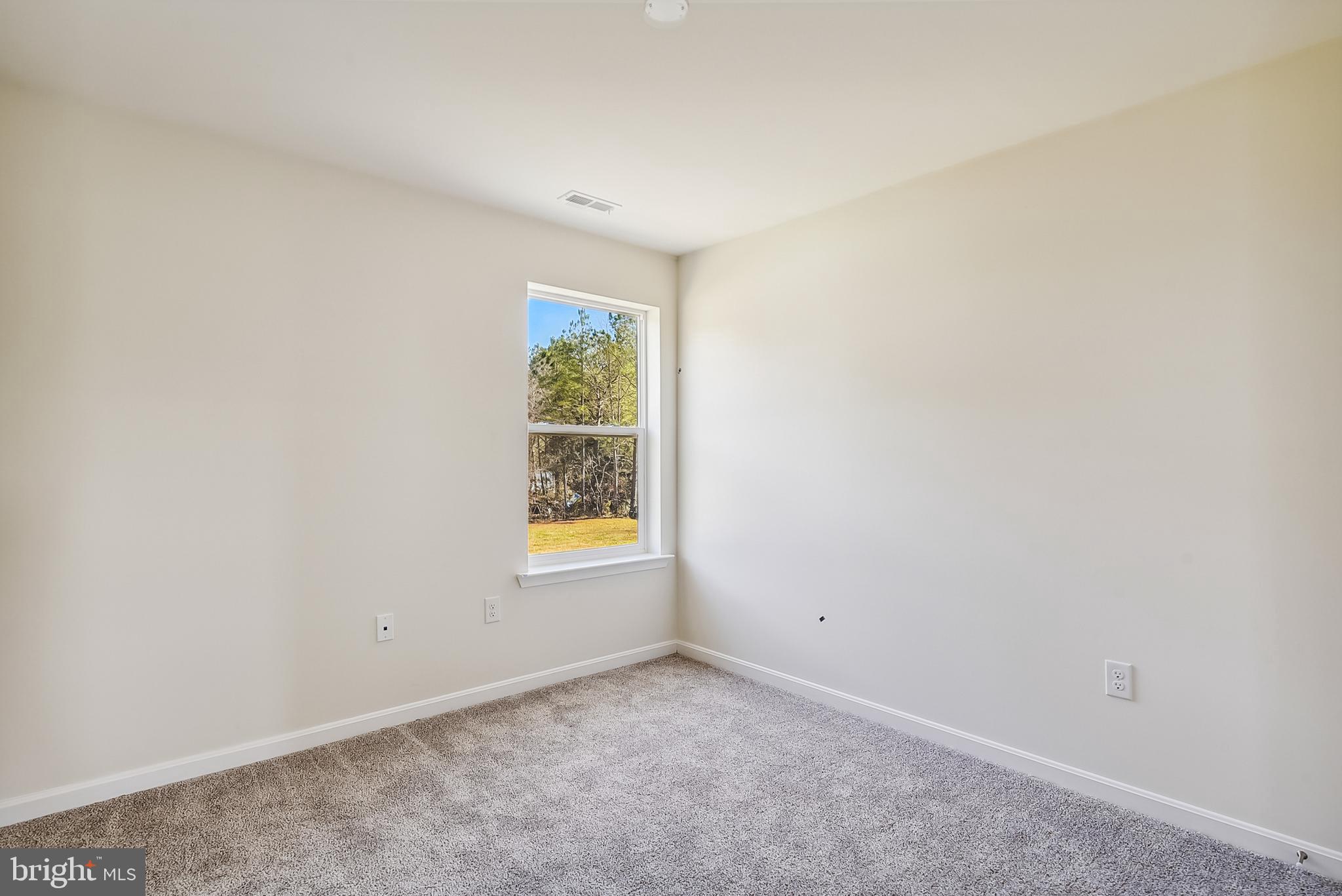 15330 Hildegard Lane Silver Spring, MD 20905 - Photo 22 of 45 an empty room with a window