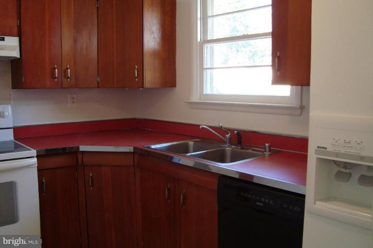9550 Frederick Road Ellicott City, MD 21042 - Photo 5 of 18 Kitchen #2