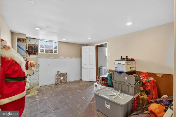 $275,000 | 106 Lakeside Drive, Glassboro, NJ 08028