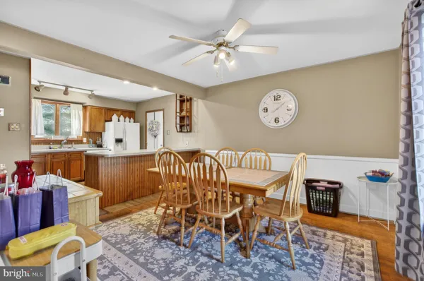 $275,000 | 106 Lakeside Drive, Glassboro, NJ 08028
