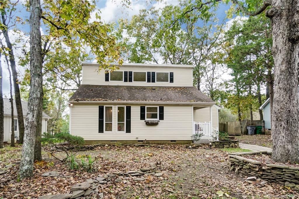 11112 5 Cedars Road Charlotte, NC 28226 - Photo 3 of 33 Gallery Image 3