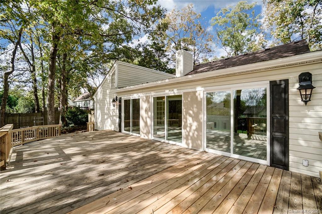 11112 5 Cedars Road Charlotte, NC 28226 - Photo 28 of 33 Gallery Image 28