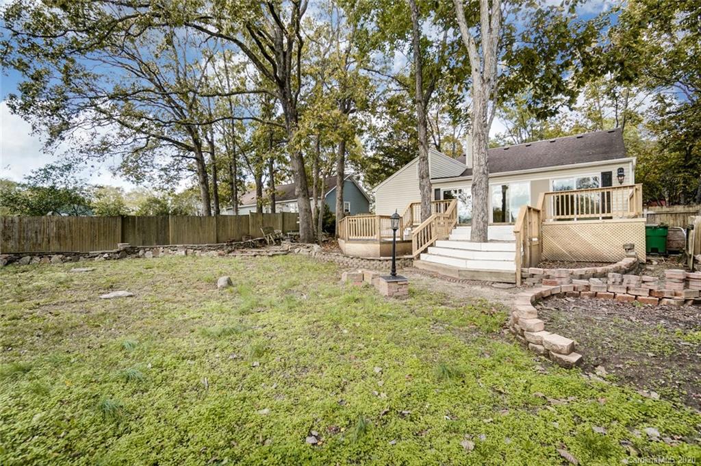 11112 5 Cedars Road Charlotte, NC 28226 - Photo 29 of 33 Gallery Image 29