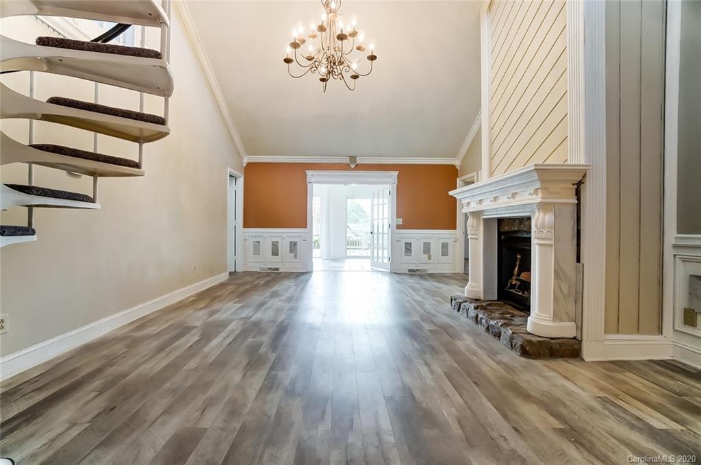 11112 5 Cedars Road Charlotte, NC 28226 - Photo 6 of 33 Gallery Image 6