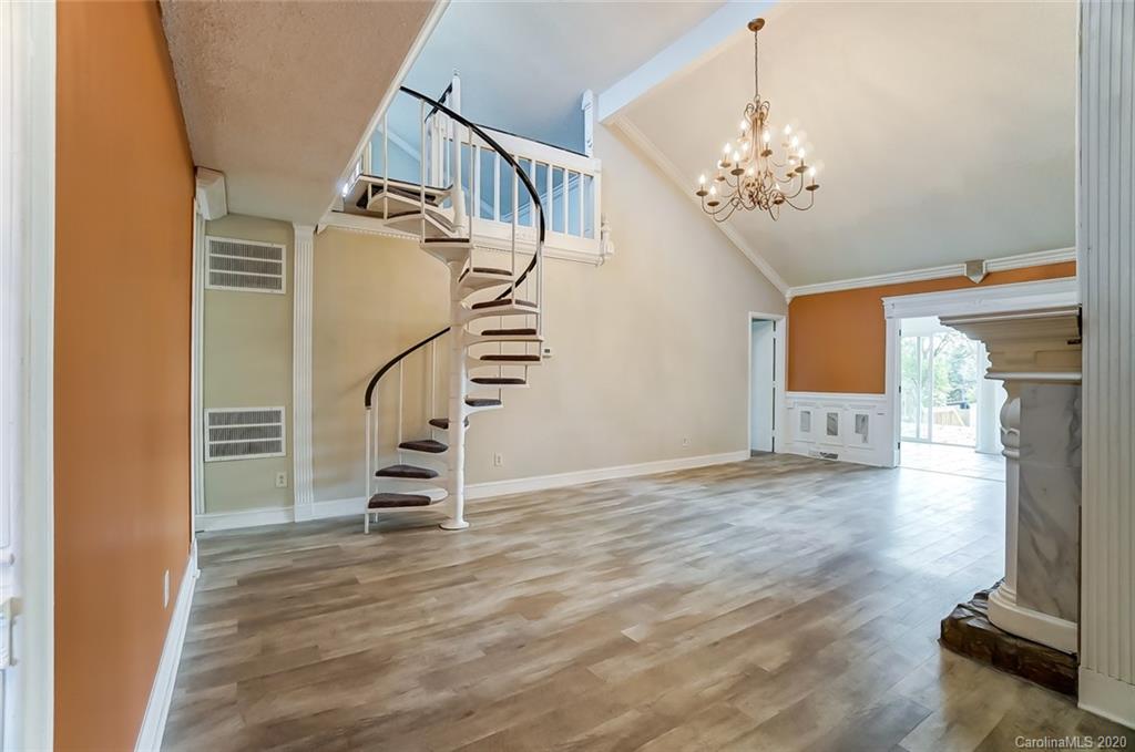 11112 5 Cedars Road Charlotte, NC 28226 - Photo 7 of 33 Gallery Image 7