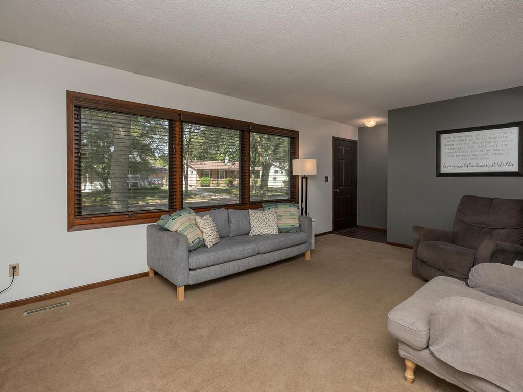 1622 8th Avenue Southeast Rochester, MN 55904 - Photo 4 of 36 Gallery Image 4