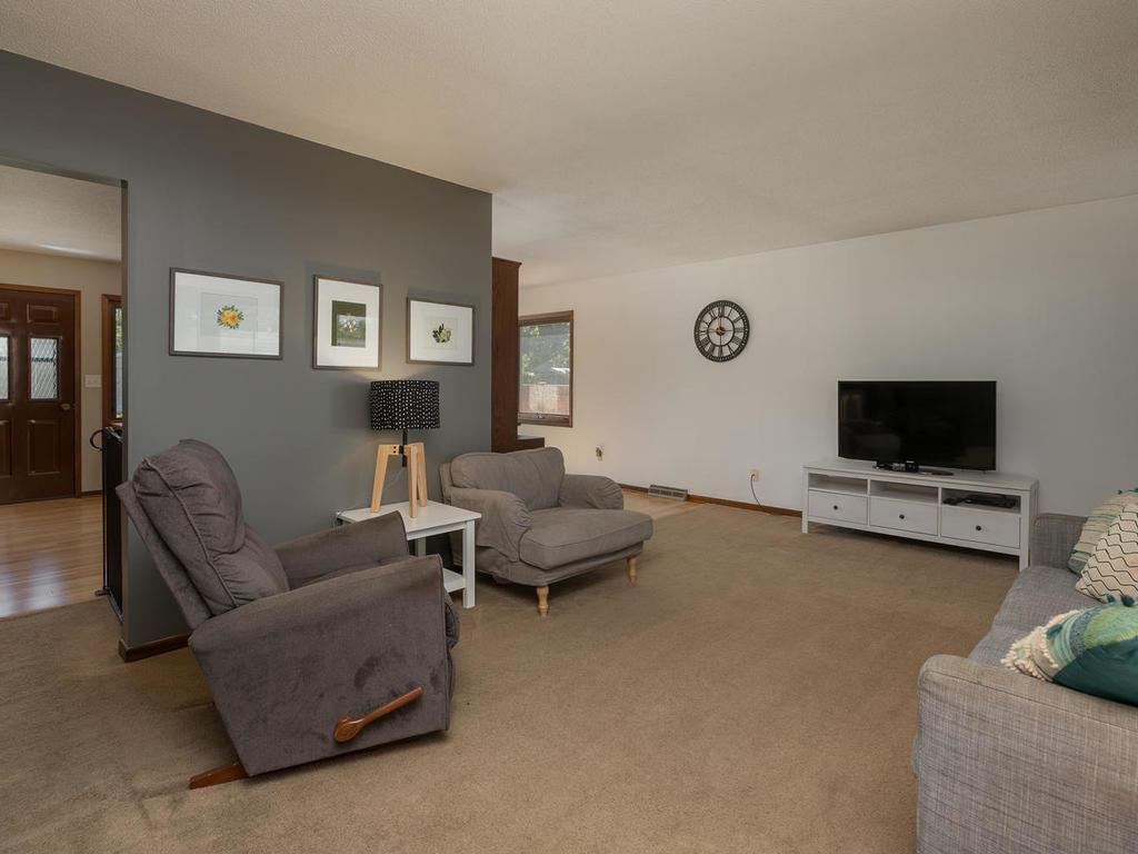 1622 8th Avenue Southeast Rochester, MN 55904 - Photo 5 of 36 Gallery Image 5