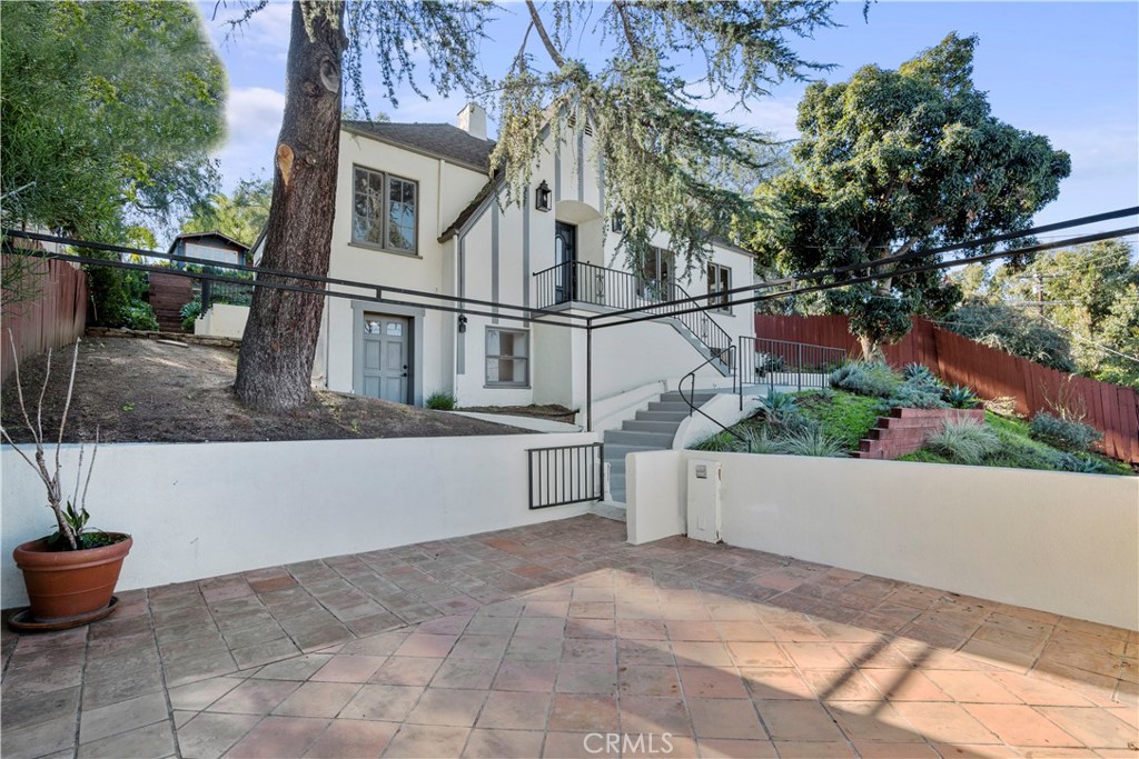 2559 Corralitas Drive Silver Lake, CA 90039 - Photo 6 of 54