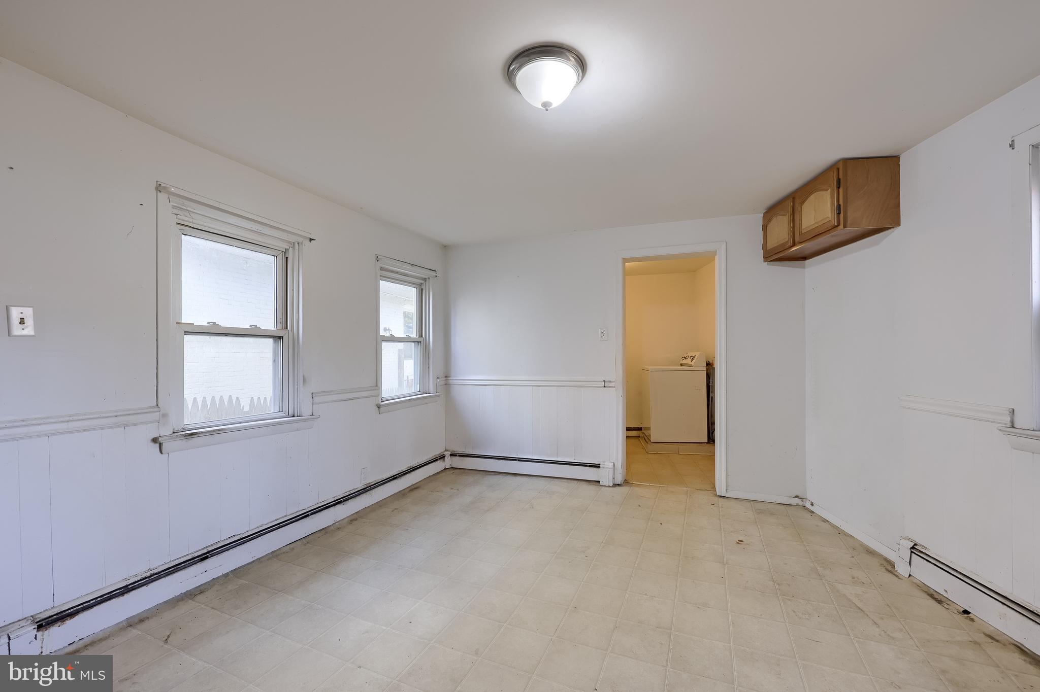 238 South 4th Street Columbia, PA 17512 - Photo 10 of 16 an empty room with windows