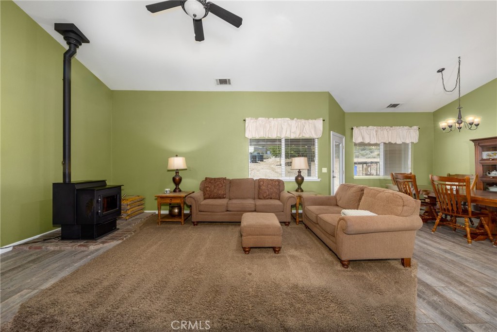 5935 Monte Vista Road Phelan, CA 92371 - Photo 11 of 58