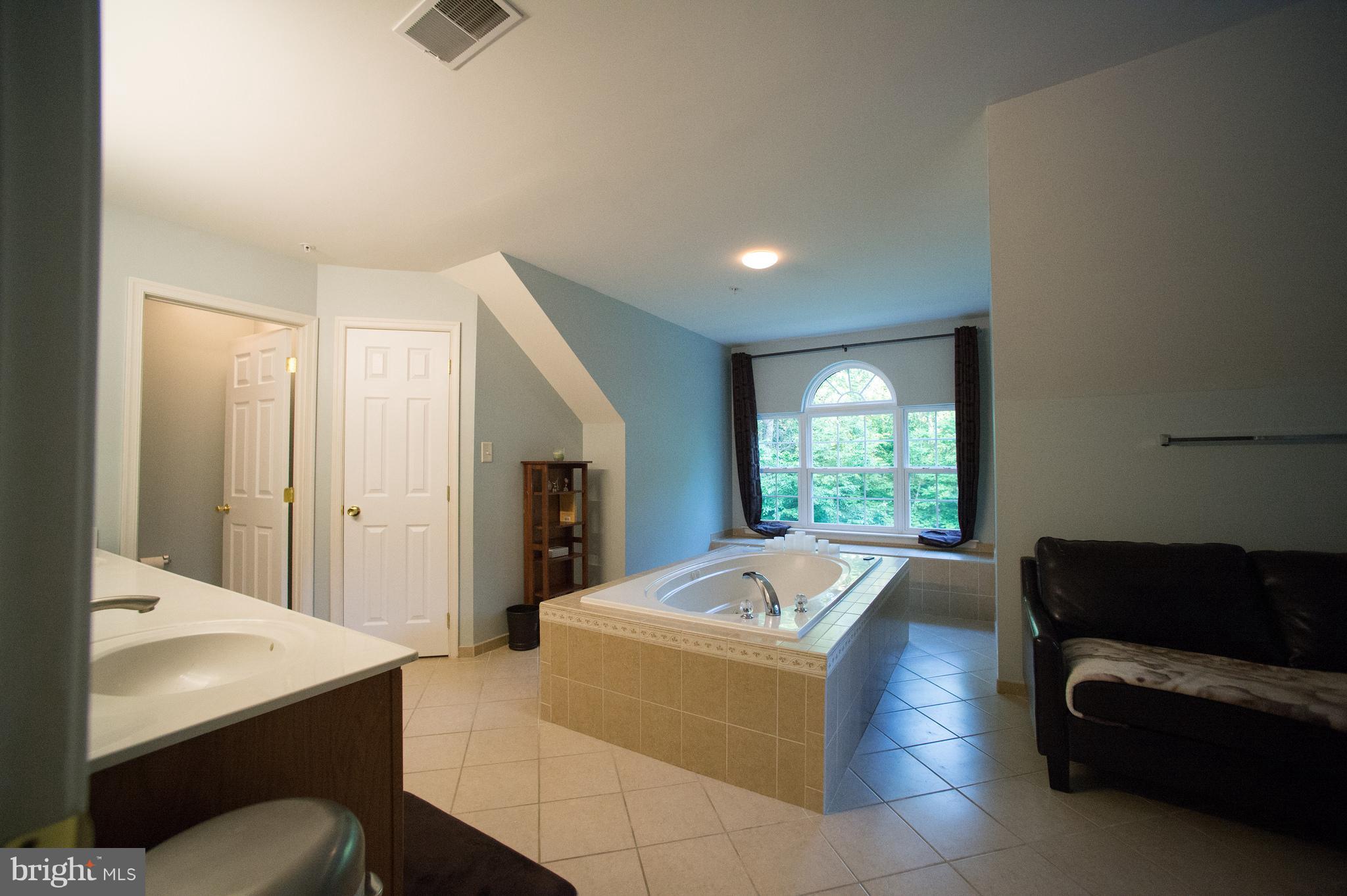 12017 Cross Rd Trail Brandywine, MD 20613 - Photo 10 of 30 Relax in luxury