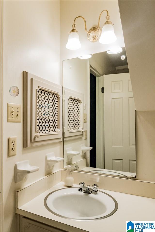 3016 Ryecroft Road Mountain Brook, AL 35223 - Photo 21 of 33