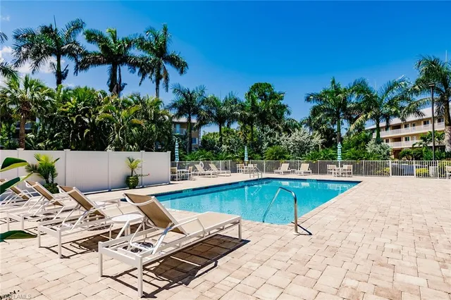 $4,500 | 3032 Sandpiper Bay Circle, Unit G102, Naples, FL 34112
