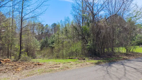 $23,900 | 60472 Old Highway 6, Amory, MS 38821