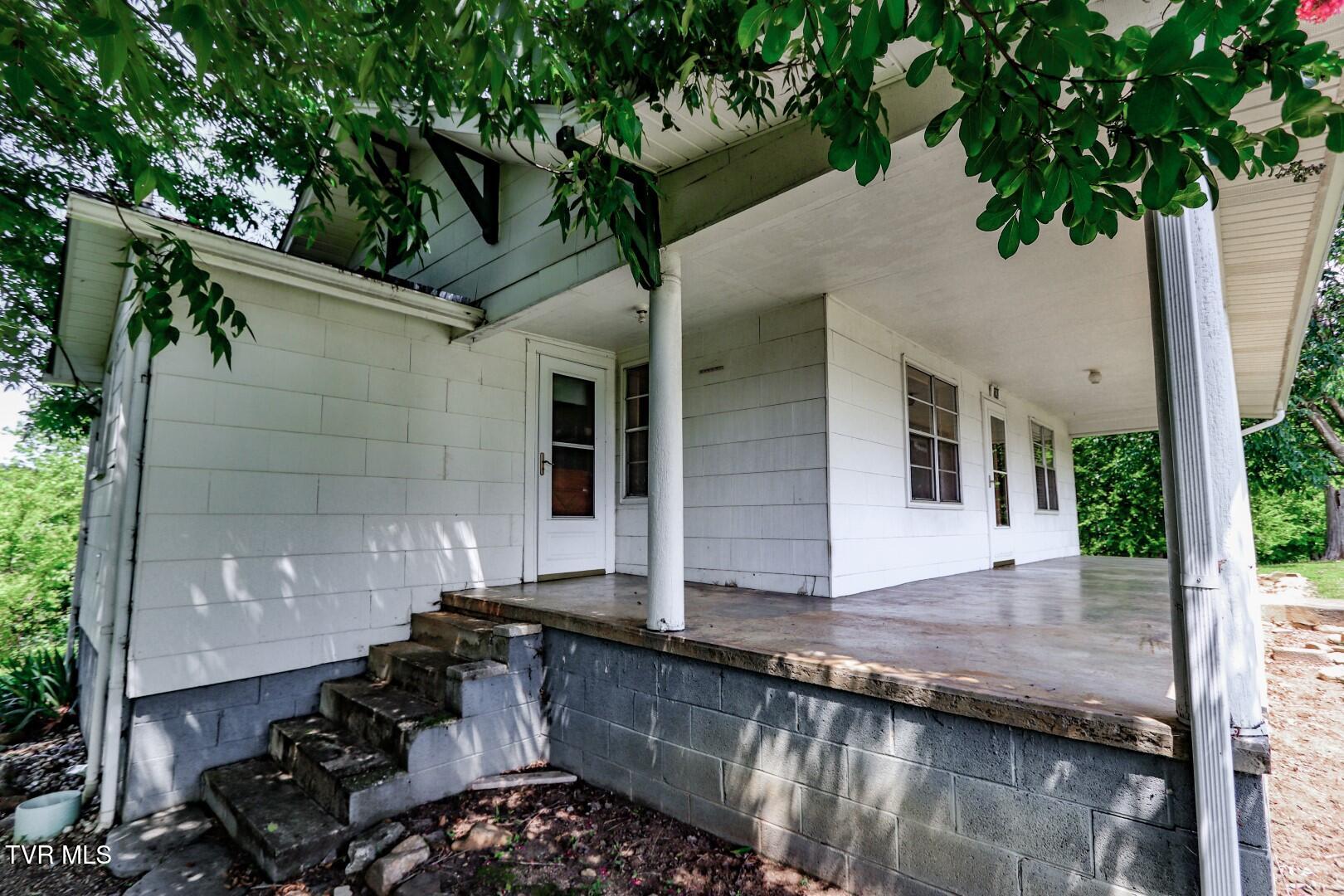 141 Hiola Street Newport, TN 37821 - Photo 11 of 42 10