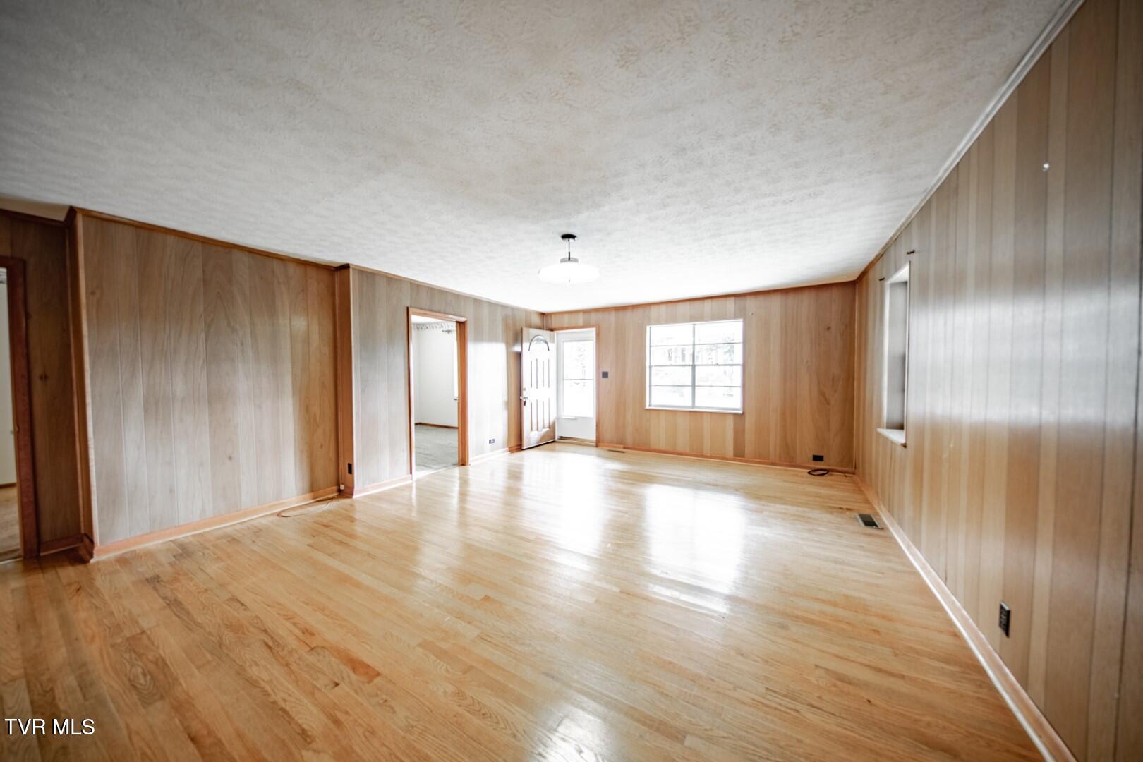 141 Hiola Street Newport, TN 37821 - Photo 13 of 42 12