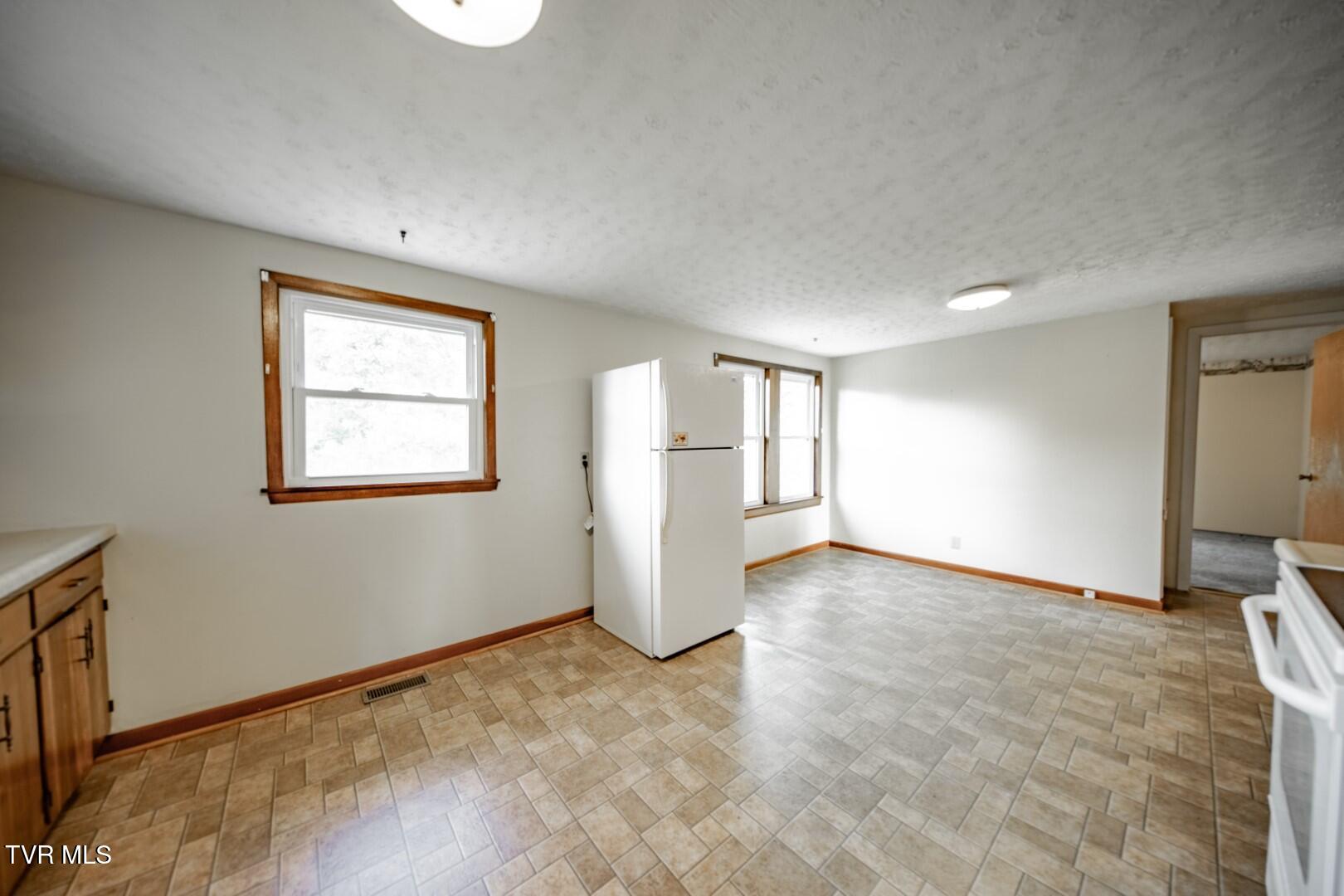 141 Hiola Street Newport, TN 37821 - Photo 16 of 42 14