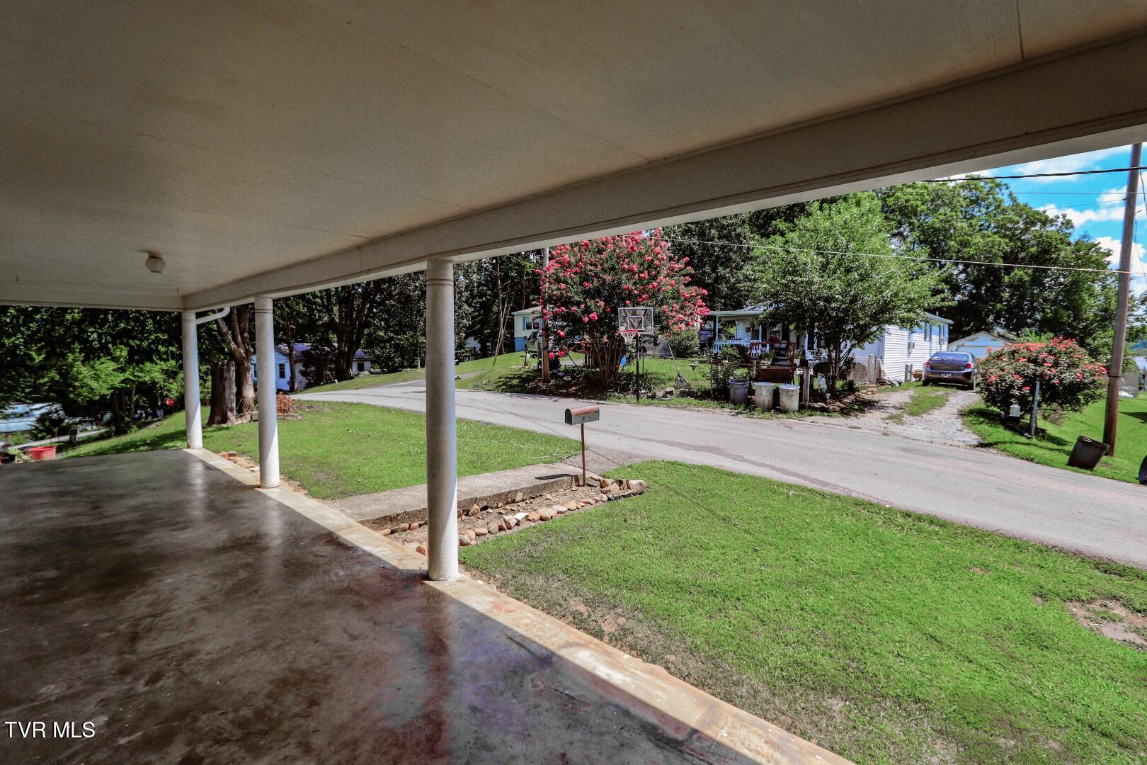 141 Hiola Street Newport, TN 37821 - Photo 28 of 42 26