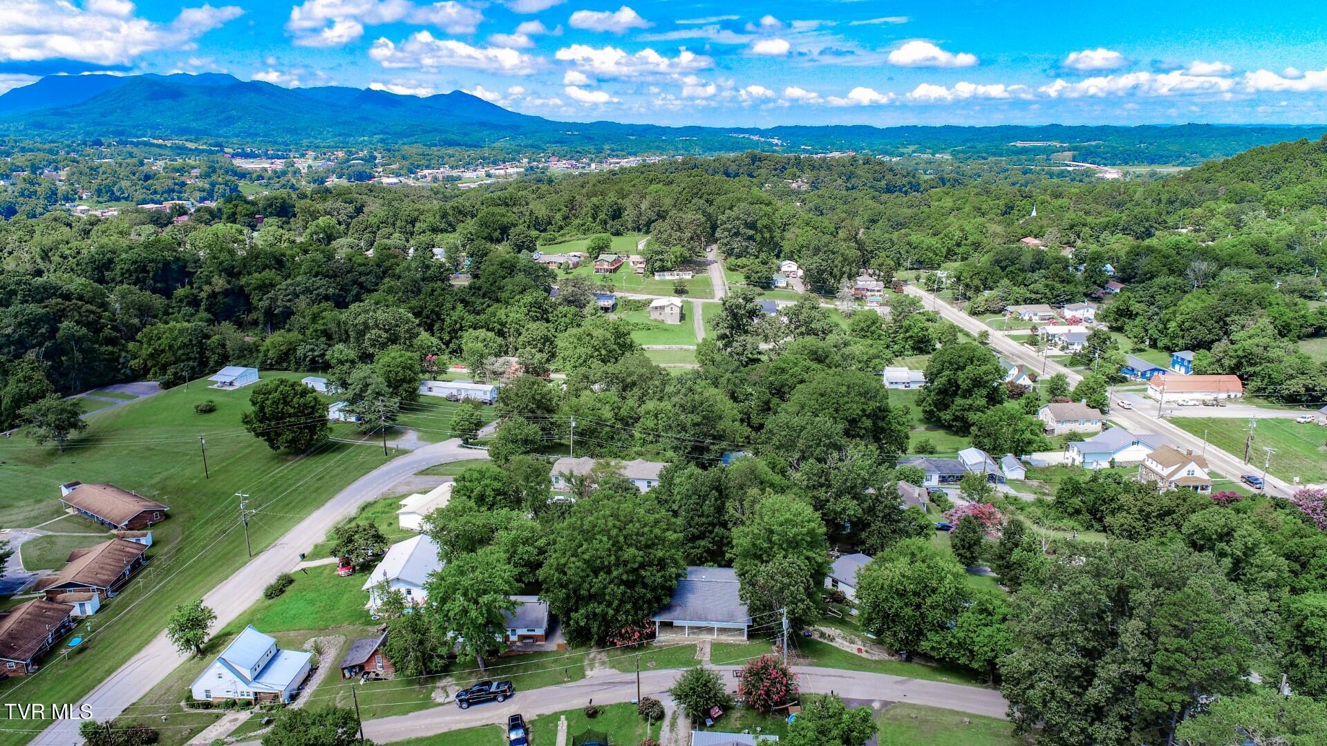 141 Hiola Street Newport, TN 37821 - Photo 32 of 42 30