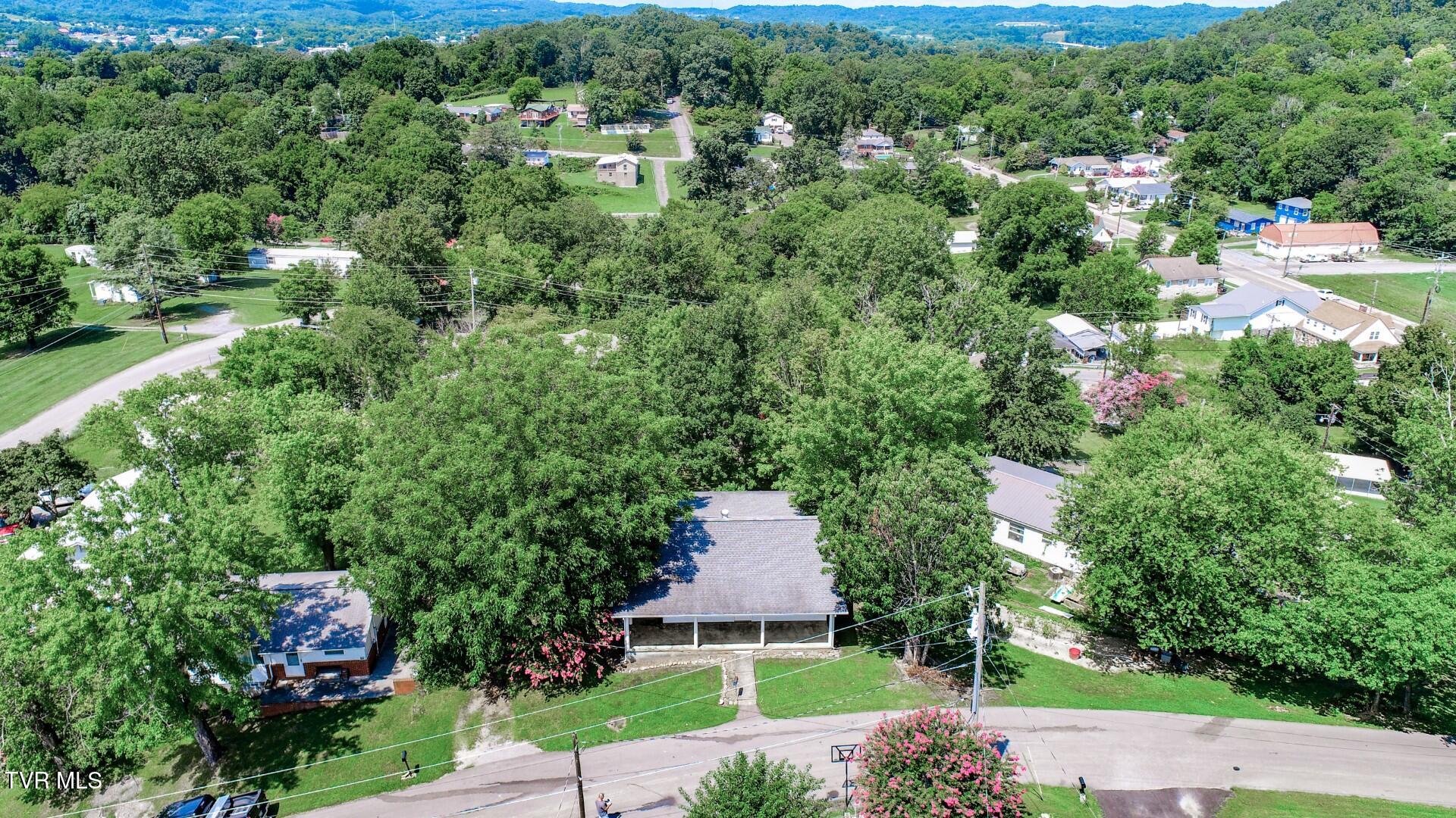 141 Hiola Street Newport, TN 37821 - Photo 36 of 42 34