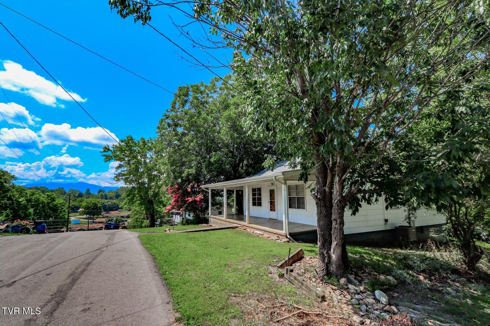 141 Hiola Street Newport, TN 37821 - Photo 7 of 42 7.5