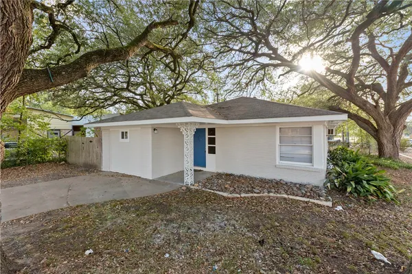 $2,200 | 206 George Bush Drive East, College Station, TX 77840