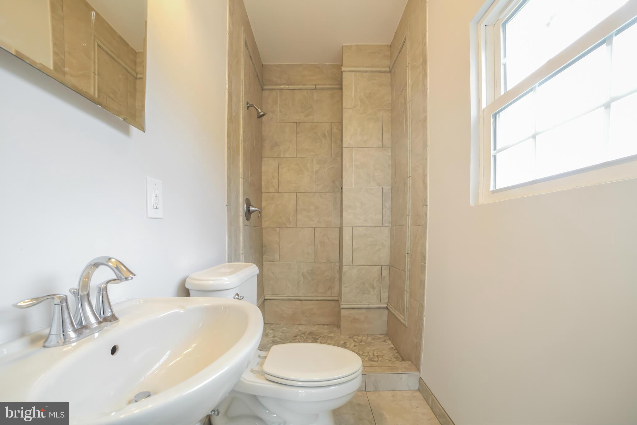 9436 Damascus Road Damascus, MD 20872 - Photo 19 of 28 Bath