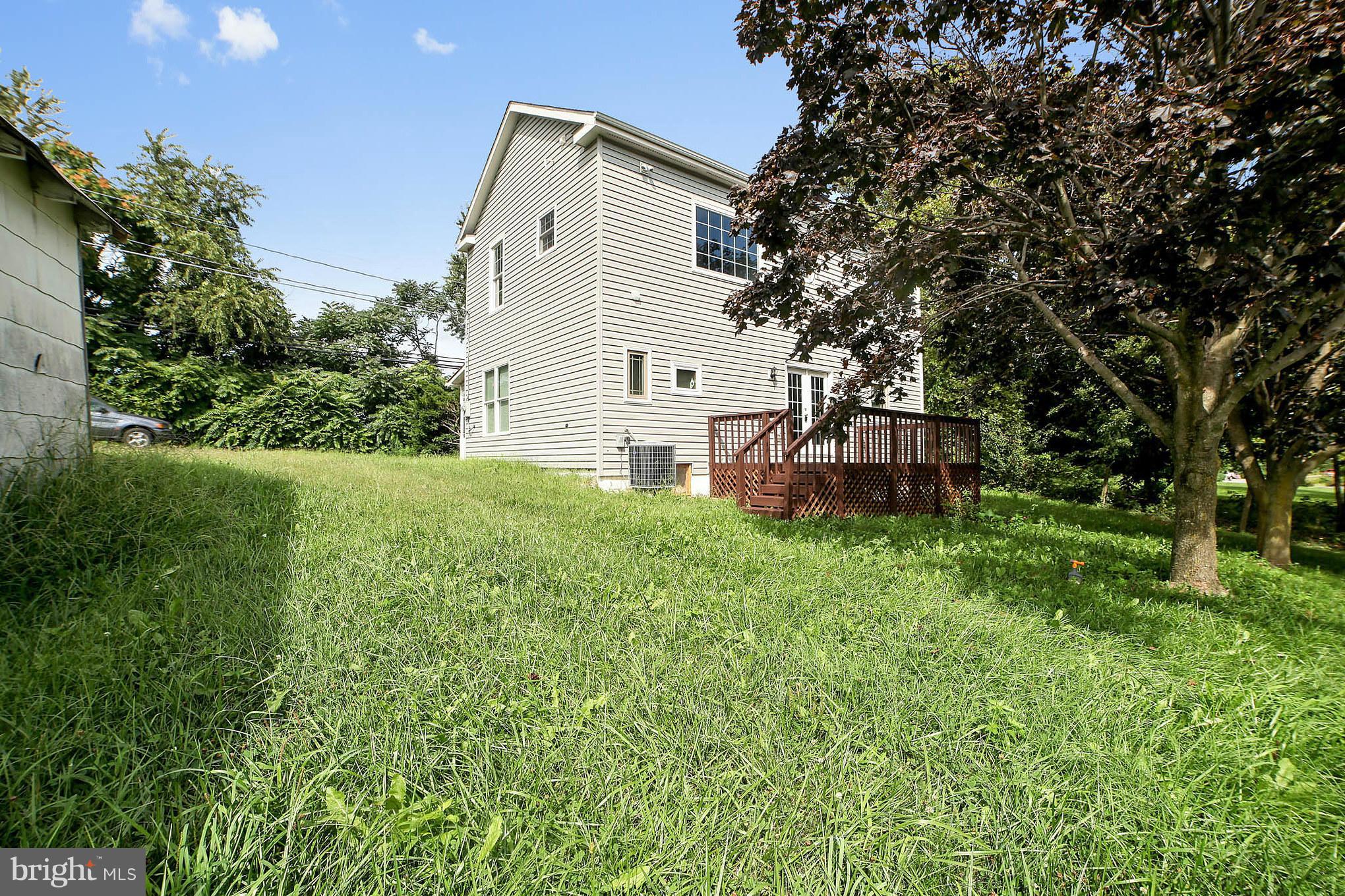 9436 Damascus Road Damascus, MD 20872 - Photo 26 of 28 Exterior (Rear)