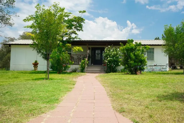 $254,000 | 830 Matt Street, Barksdale, TX 78828