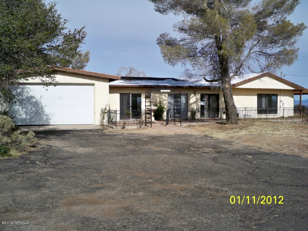 448 South Cody Loop Road Oracle, AZ 85623 - Photo 1 of 19