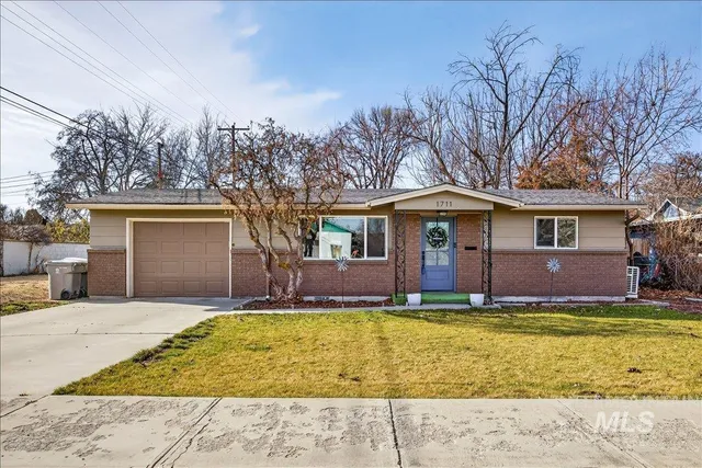 $349,900 | 1711 6th Street South, Nampa, ID 83651