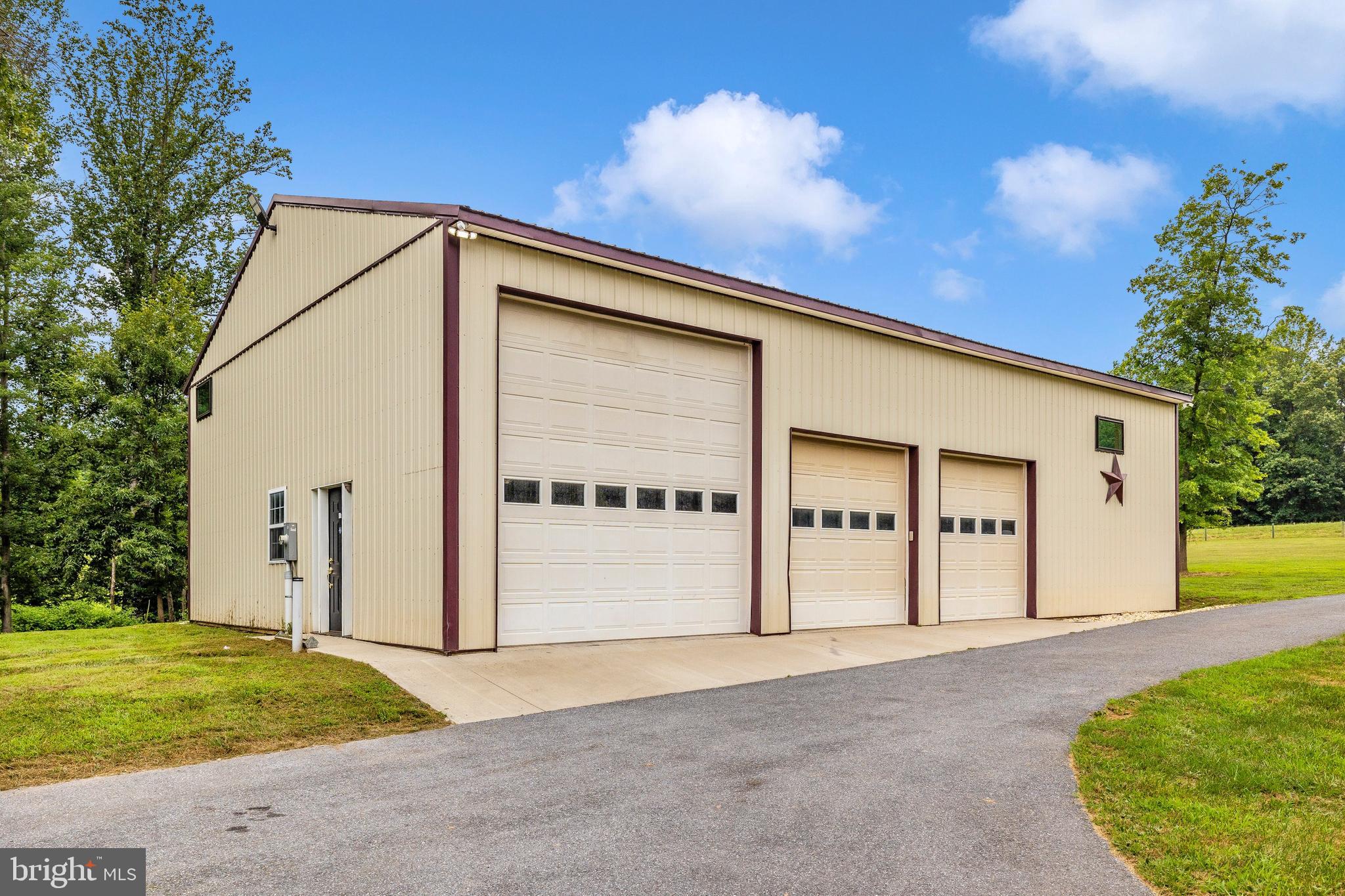 1345 Brehm Road Westminster, MD 21157 - Photo 124 of 131 a view of a house with backyard and trees