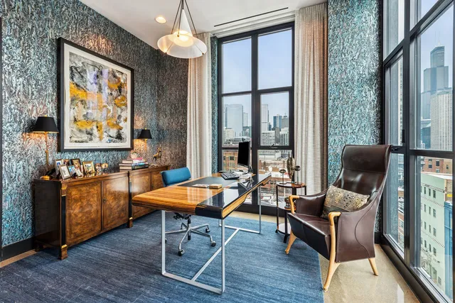 $3,650,000 | 900 West Washington Boulevard, Unit 802, Chicago, IL 60607